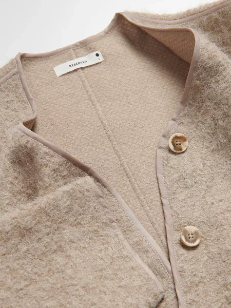 Reserved Структурований піджак бежевий