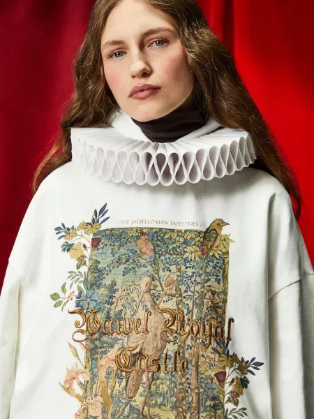 Суитчър Medicine бежово