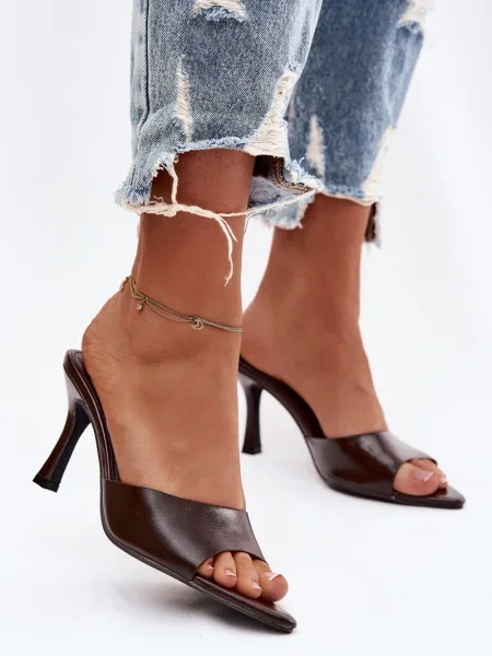 Чехли Boto с висок ток от лакирана кожа синьо