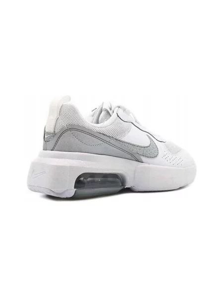 Pantofi Nike gri