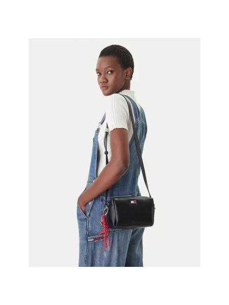 Kabelka Tommy Jeans černá