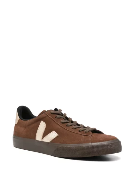 Szarvasbőr sneaker Veja Campo autogrammal barna