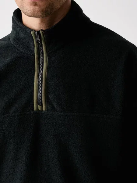 Суичър с цип Levi's® черно
