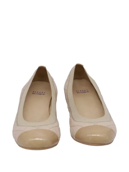 Matlasat balerini Stuart Weitzman