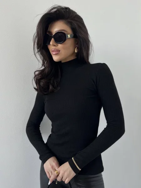 Nova Vega Водолазка чорний