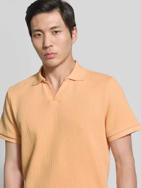 Koszulka polo z dzianiny o kroju regular fit z dekoltem w serek Mcneal