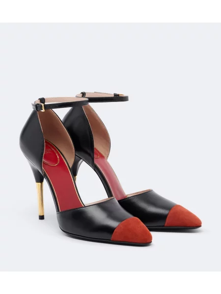 Pantofi cu toc Valentino Garavani din piele negru
