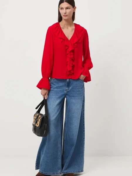 Блуза Medicine дамска с изчистен дизайн червено