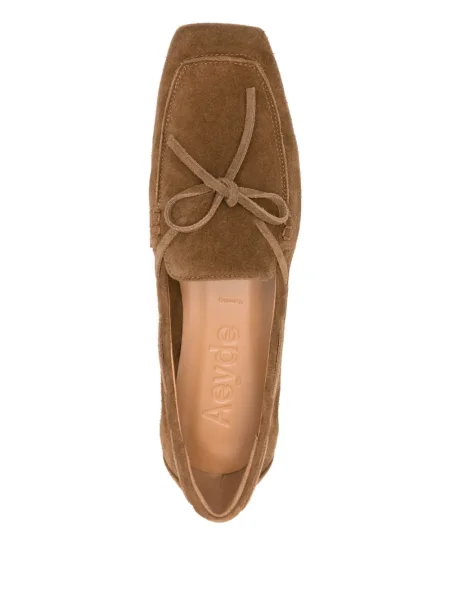 Pantofi loafer Aeyde cu funde din piele de căprioară maro