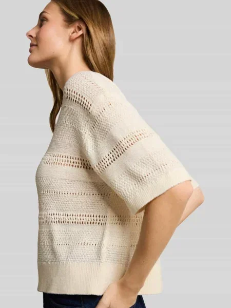 Sweter o kroju relaxed fit w stylu dzianiny Tom Tailor Denim biały