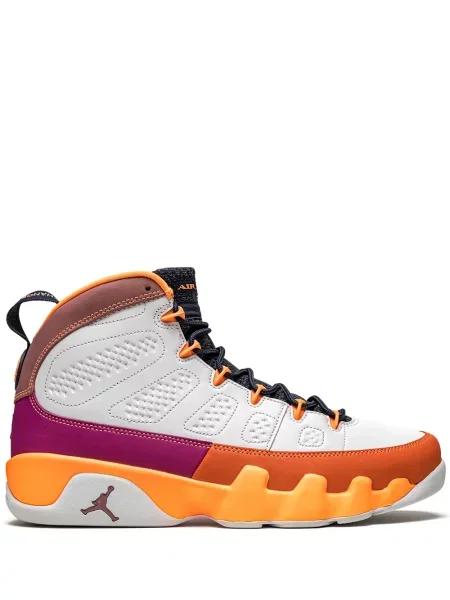 Sneakerși Jordan alb