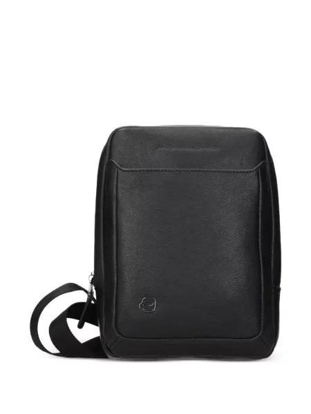 Bőr crossbody táska Piquadro autogrammal fekete