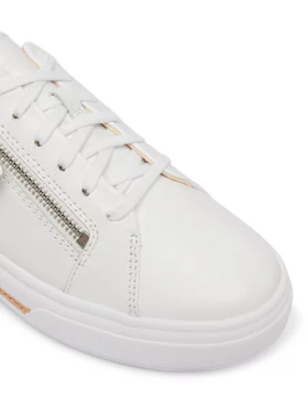 Laisvalaikio batai Clarks Hollyrose Zip balta