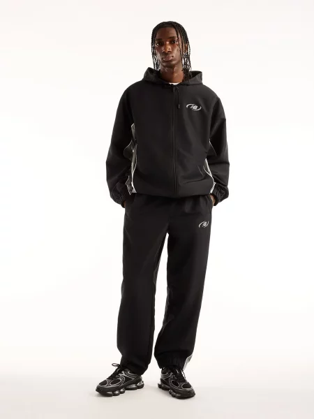 Спортивные штаны New Balance черные