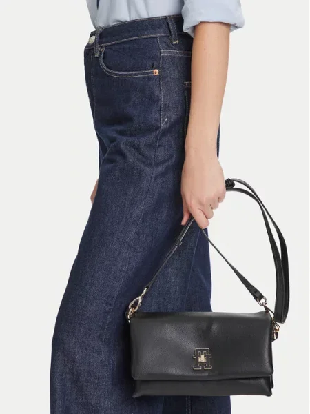 Tommy Hilfiger Geantă Th Modern Conv Crossover negru