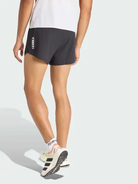 Спортивные шорты Adidas черные
