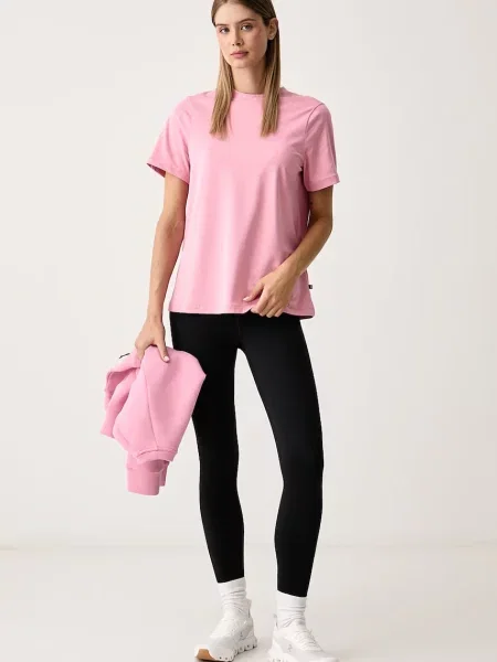 On tricou pentru femei Focus roz