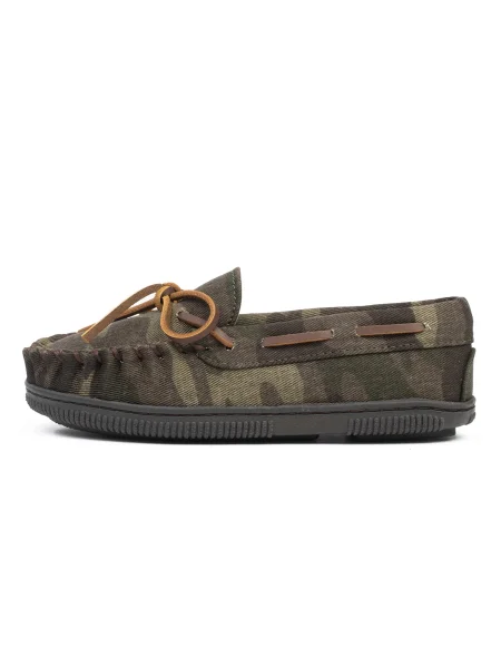 Minnetonka Pantofi Pile / kaki / închis verde