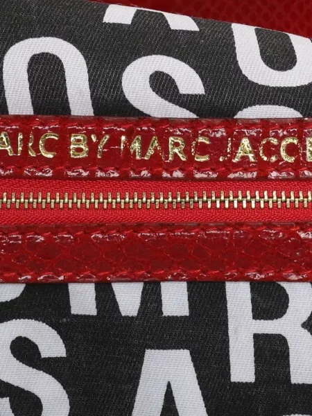 Kožna clutch torbica Marc By Marc Jacobs crvena