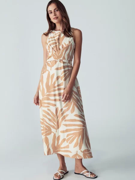 Willa Rochie Revival pielii alb