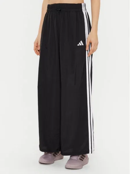 Adidas Spodnji del trenirke Essentials črna