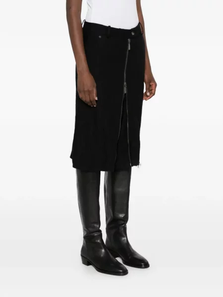 Pantaloni scurți Masnada negru