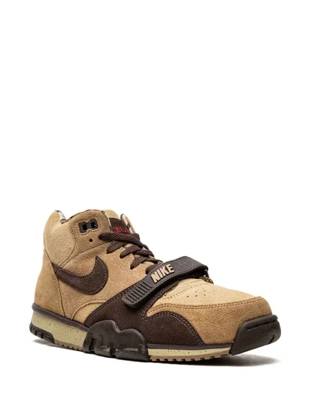 Sportbačiai Nike ruda