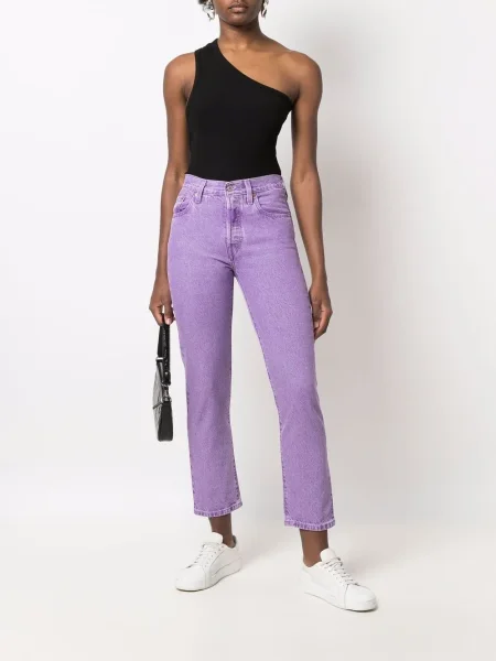 Šortai Levi's® su nubrozdinimais balta