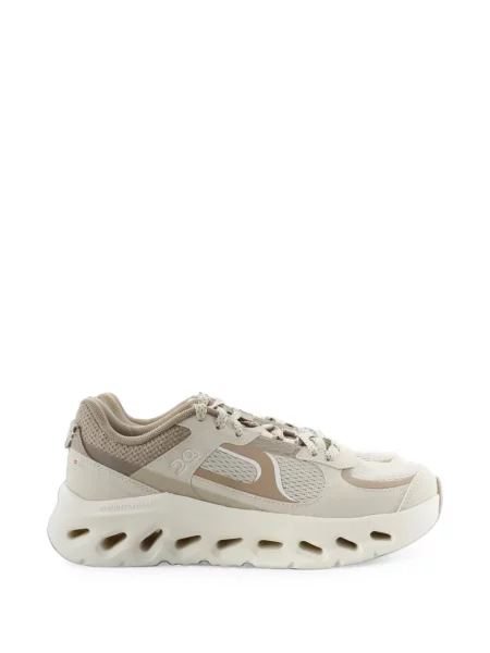 Sneakerși On plasă