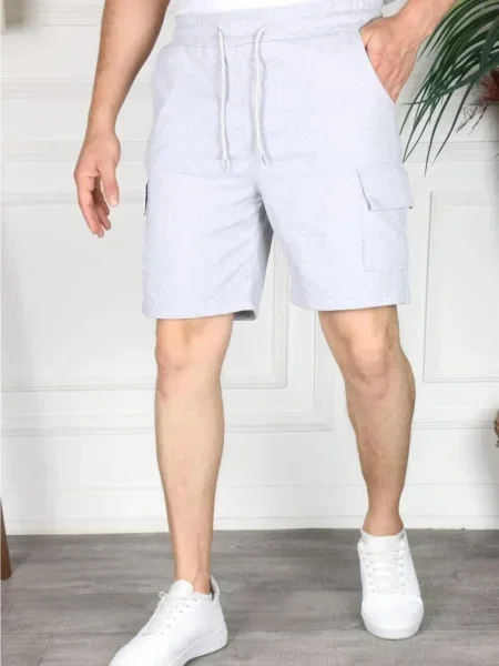 Pantaloni cargo Dewberry scurte alb