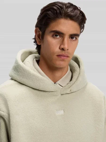 Bluza o kroju regular fit z kapturem z polaru baranka Boss Green beżowa