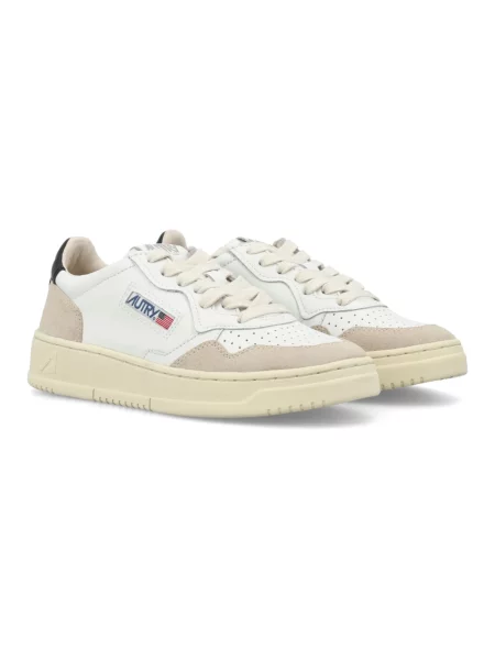 Sneakersy Autry skórzane białe