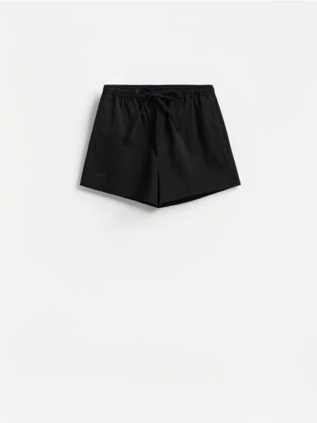 Reserved Pantaloni scurți cu conținut ridicat de negru