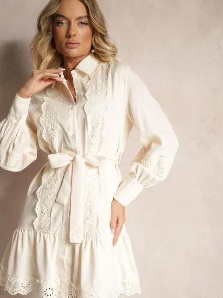 Jasnobeżowa Sukienka Koszulowa z z Bawełną Ozdobiona i Koronką Korresil beżowa