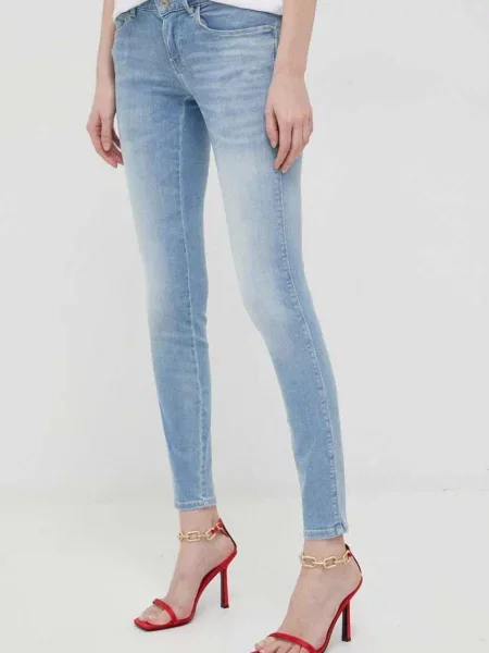 Skinny jeansy skinny Guess niebieskie