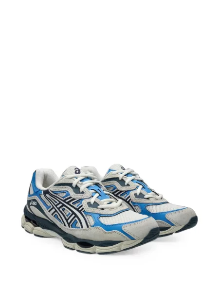Sneakerși Asics