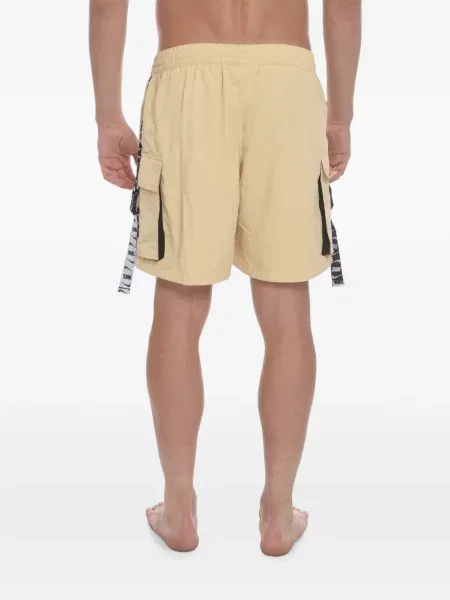 Scurt chiloți Nike cu imagine cu model floral negru