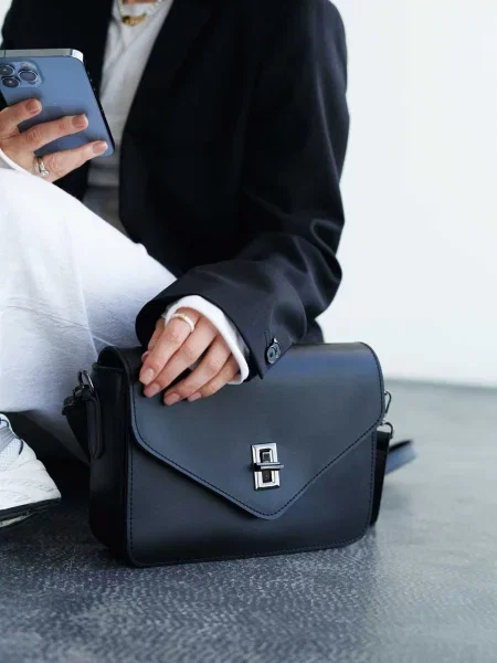 WeLassie Сумка stilxna-zhnocha-sumochka-regna-chornij Штучна шкіра чорний