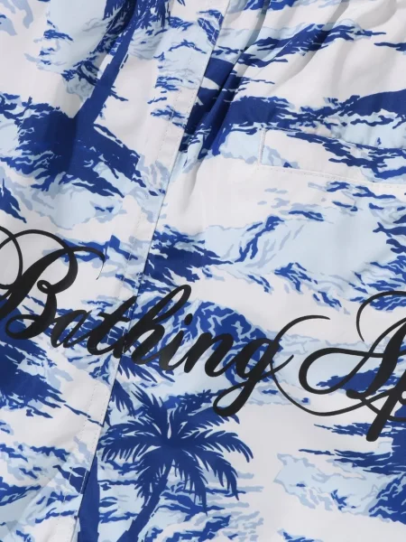 Pantaloni scurți A Bathing Ape® cu imagine alb
