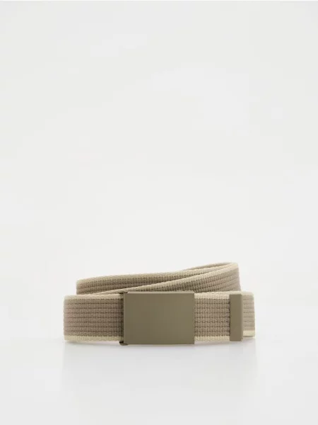Ремень Reserved с пряжкой с ремешками бежевый