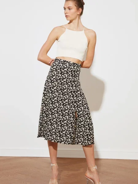 Spódnica midi Trendyol w kwiatki