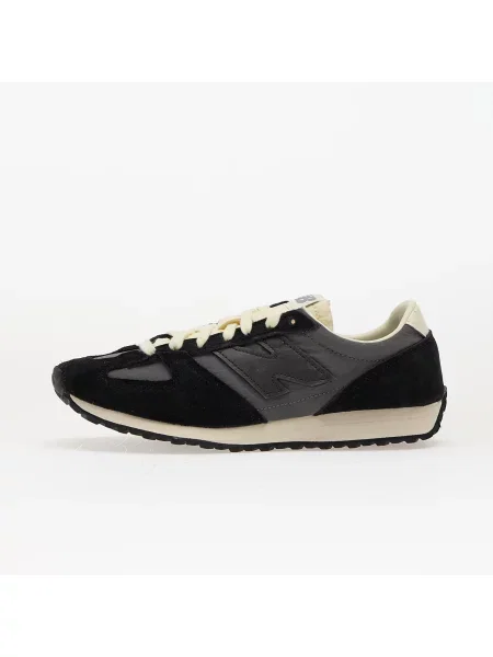 Маратонки New Balance черно
