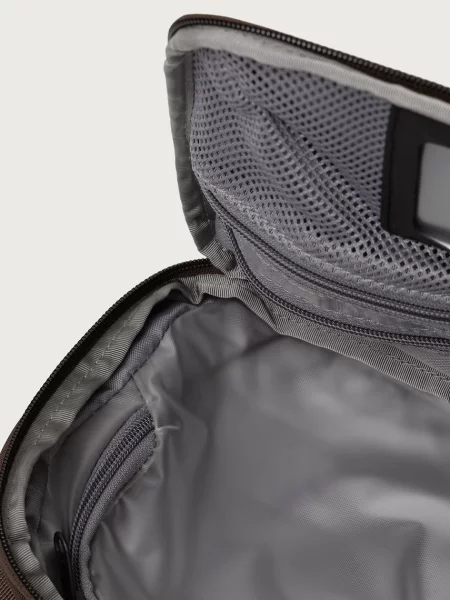 The North Face косметичка Base Camp Voyager