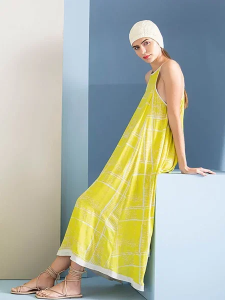 Легкий женский сарафан на широких бретелях жовтий