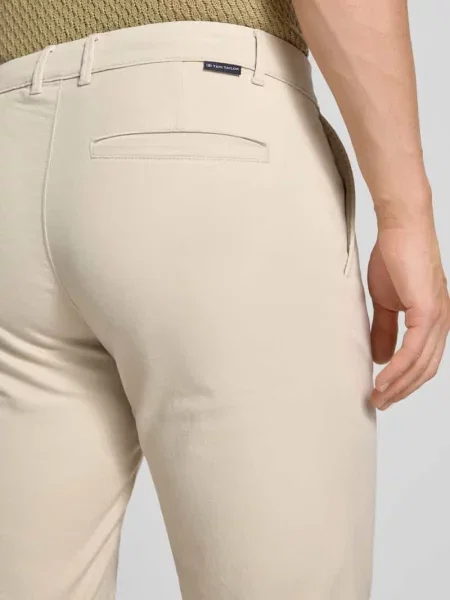 Szorty chinosy o kroju slim fit z mieszanki bawełny Tom Tailor beżowe
