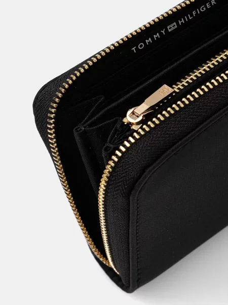 Tommy Hilfiger Peňaženka čierna