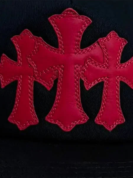 Шапка с козирки Chrome Hearts със сърца черно