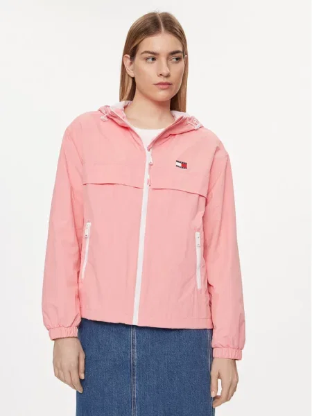 Tommy Jeans Neperpučiama striukė Chicago rožinė