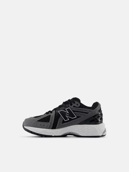 Детские кроссовки New Balance черные