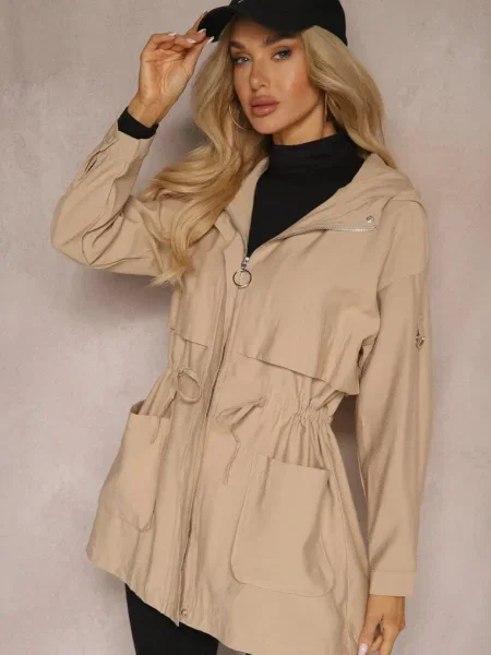 Kurtka o Fasonie Parki z Kapturem i Troczkiem Mevalla beżowa